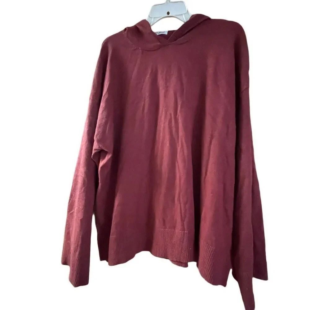 Max Studio London size XL hooded sweater pullover.
